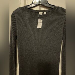 GAP NWT Charcoal Ribbed Knit Top